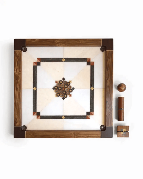 Carrom – in motion